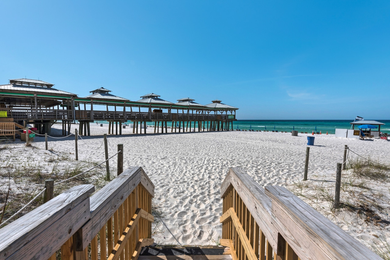 Remodeled 3BD+Bunks! Low Floor Family Beach Resort! 5 Pools! - Panama City Beach