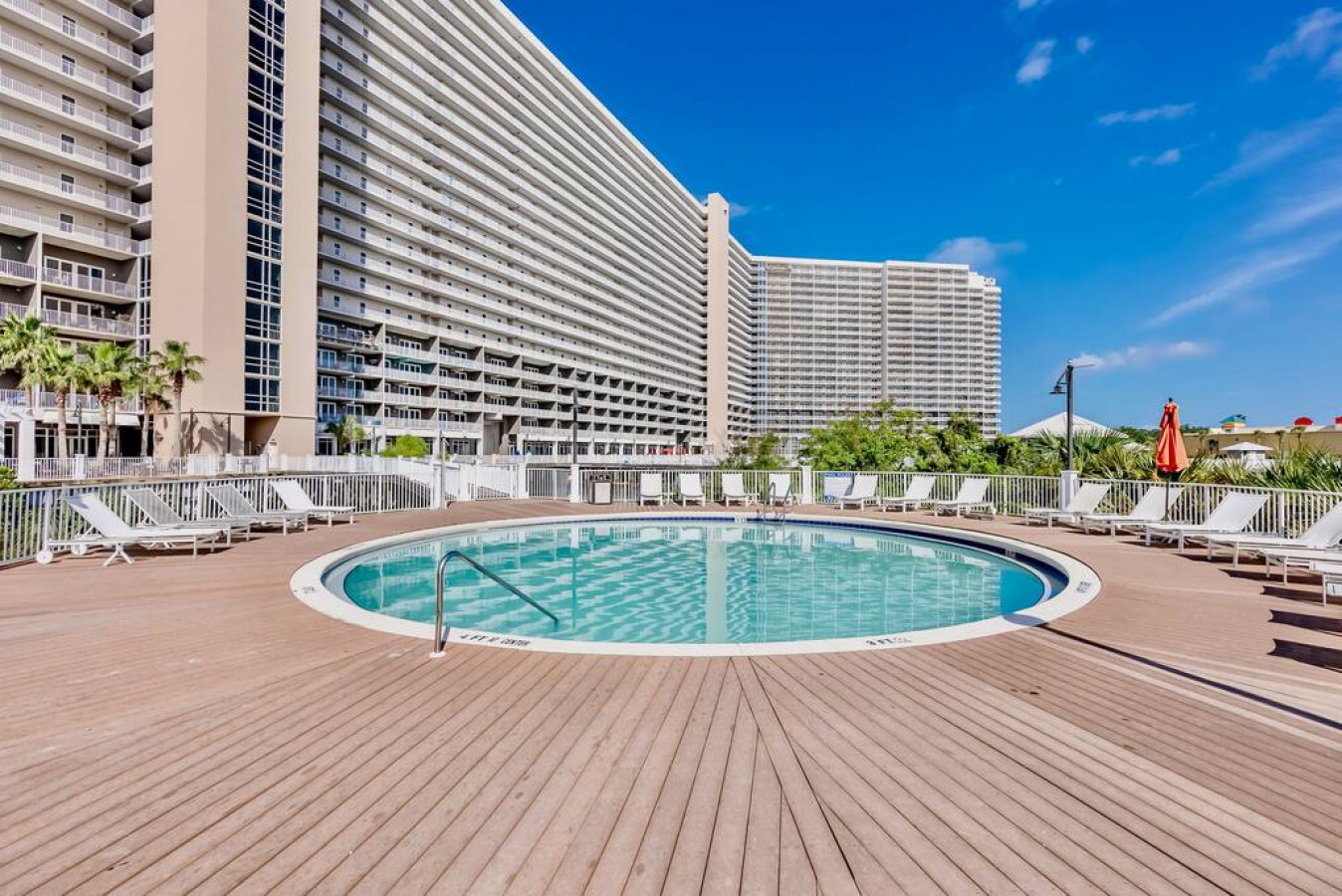 Remodeled 3BD+Bunks! Low Floor Family Beach Resort! 5 Pools! - Panama City Beach