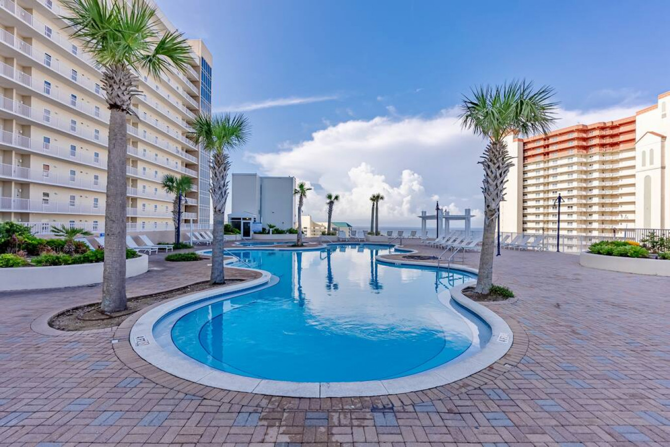 Remodeled 3BD+Bunks! Low Floor Family Beach Resort! 5 Pools! - Panama City Beach