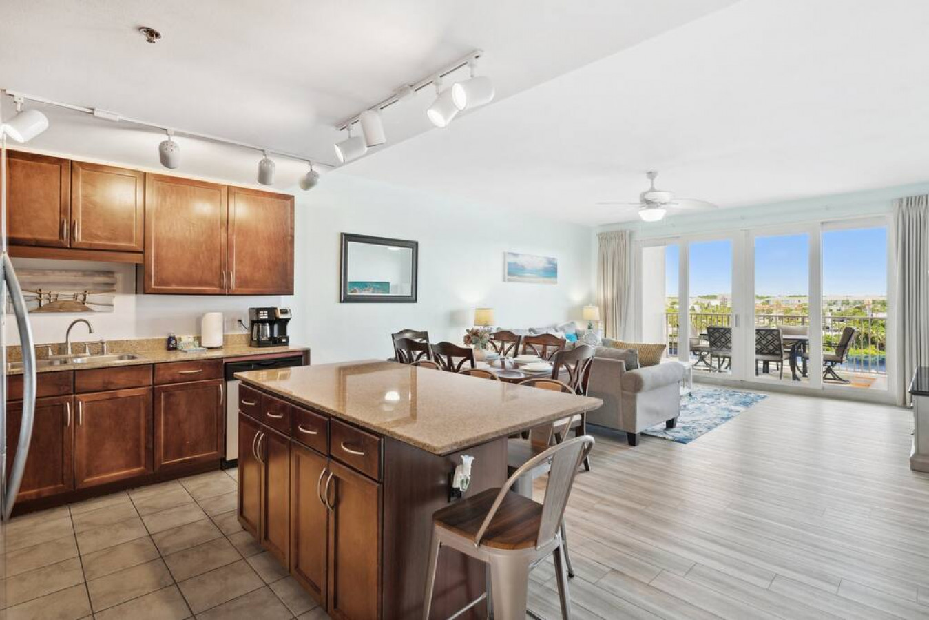 Remodeled 3BD+Bunks! Low Floor Family Beach Resort! 5 Pools! - Panama City Beach