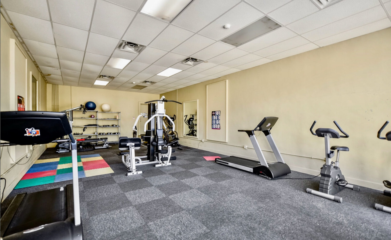 Incredible Beachfront Corner Unit! Beach Chairs Service and Umbrella Included! - Panama City Beach