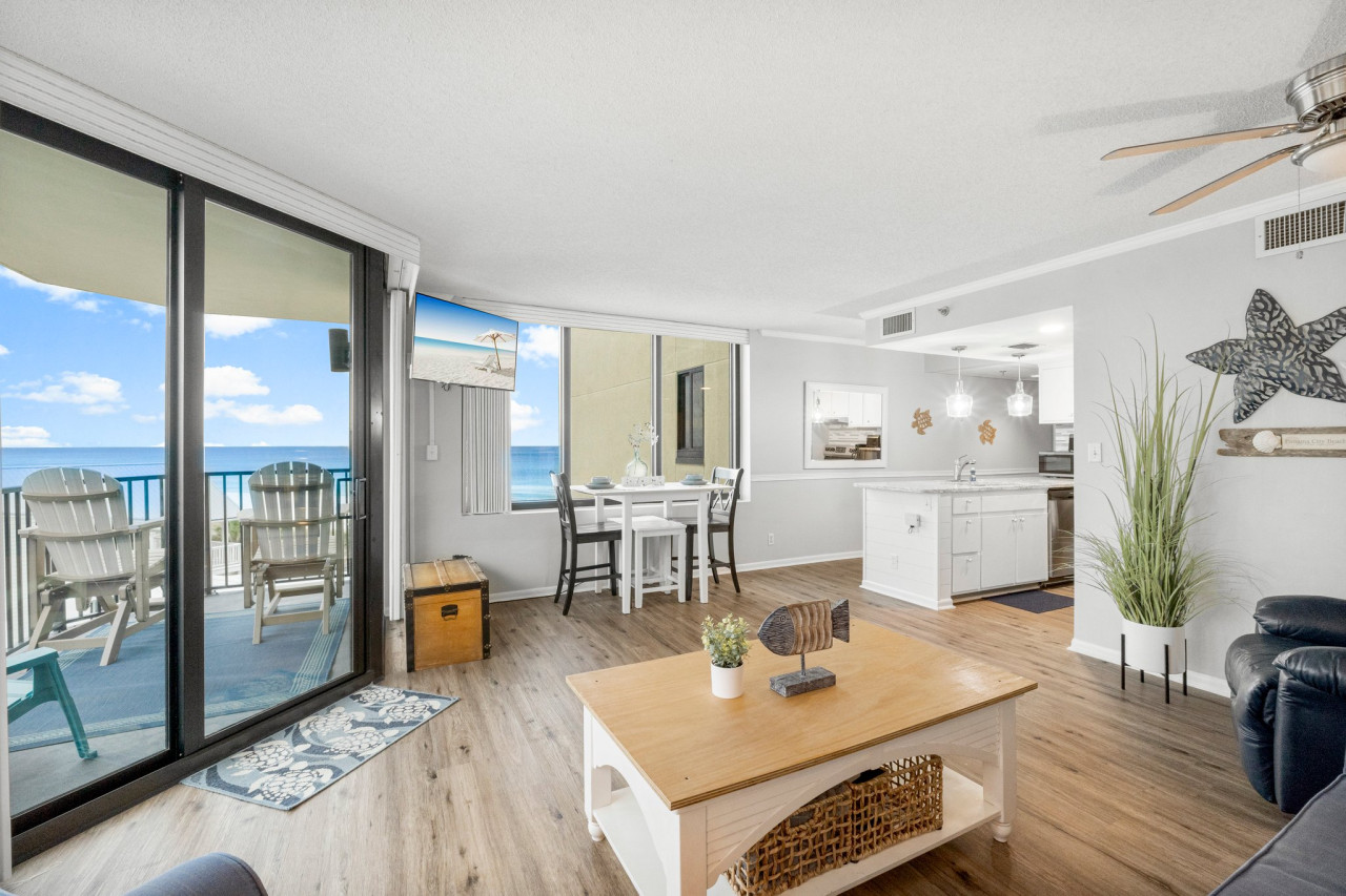 Incredible Beachfront Corner Unit! Beach Chairs Service and Umbrella Included! - Panama City Beach