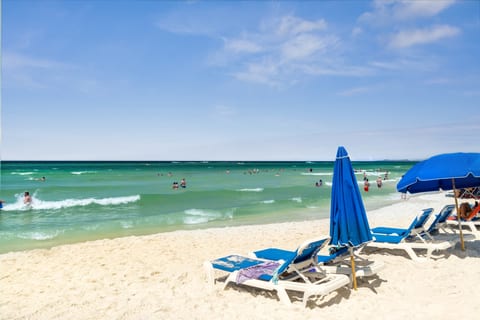 Ground-Floor Beachfront Condo! Free Beach Chair Service