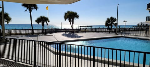 Ground-Floor Beachfront Condo w/ Free Beach Chairs