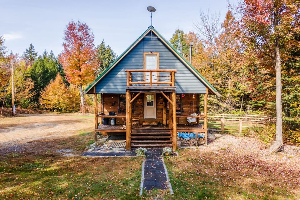 Nature Enthusiast's Haven:Cabin with Scenic Trails - Starks