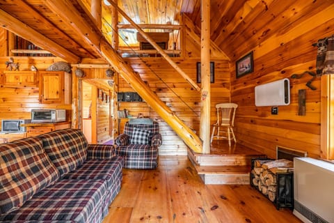 Nature Enthusiast's Haven:Cabin with Scenic Trails