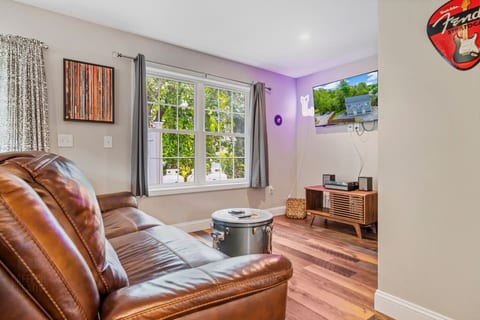 Symphonic Serenity: 2BR Rhythmic Retreat