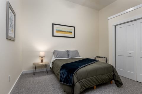 Downtown Retreat: Apartment in the Heart of Bangor