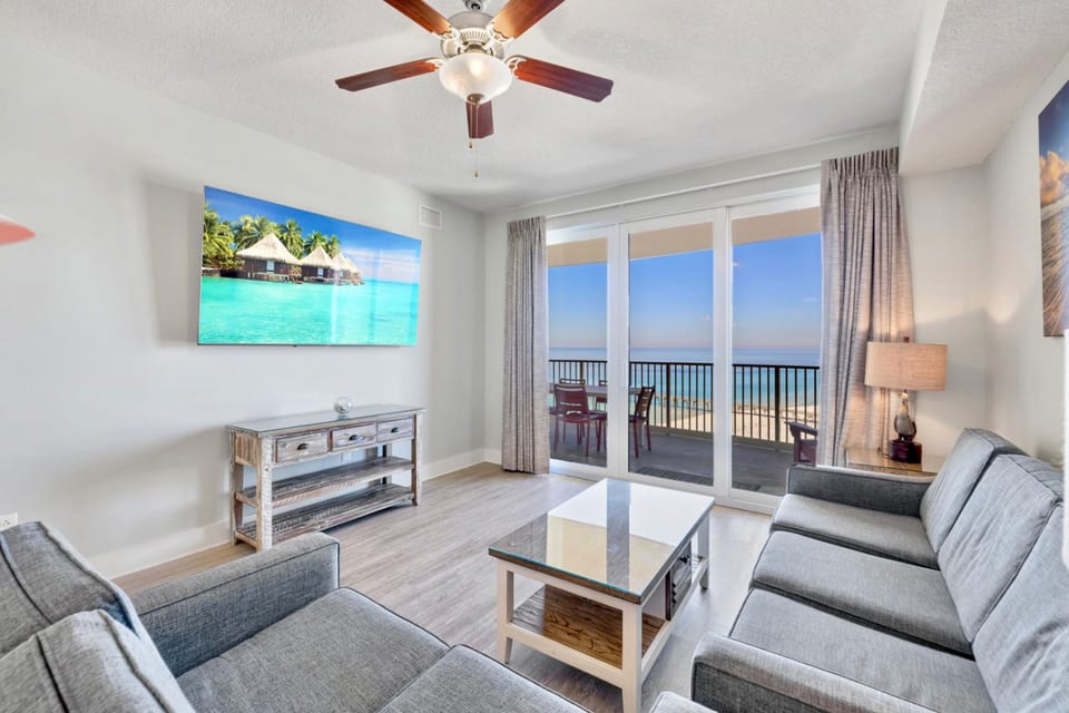Luxury 3BD Calypso Gulf Views! Free Beach Chairs Service for 4! - Panama City Beach