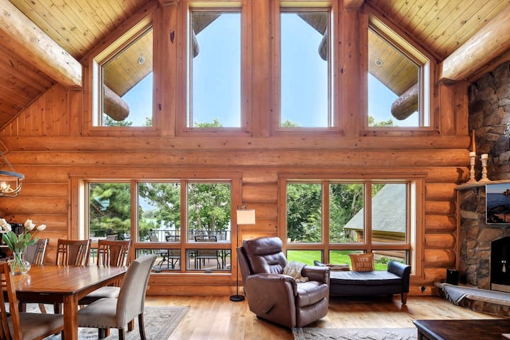 log-cabin-on-lake-near-mpls-sleeps-14/