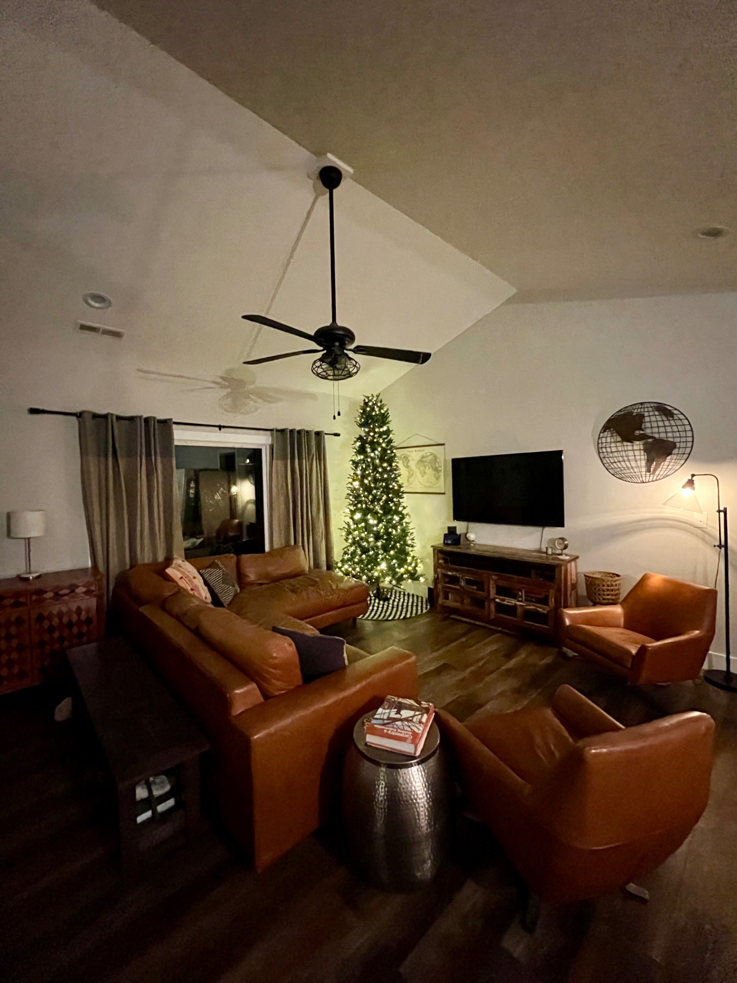 great-location-5-min-to-downtown-hendersonville/