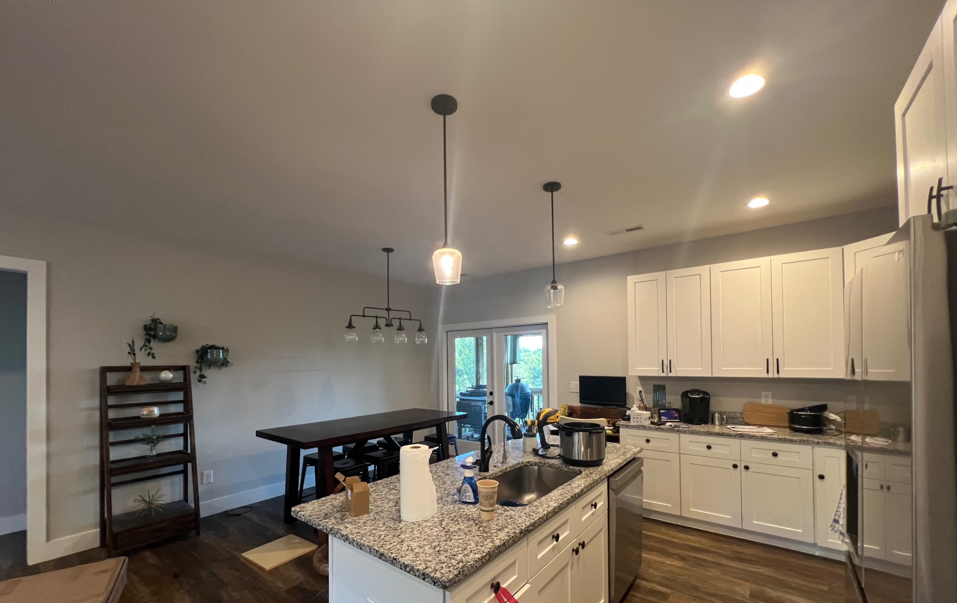 great-location-5-min-to-downtown-hendersonville/