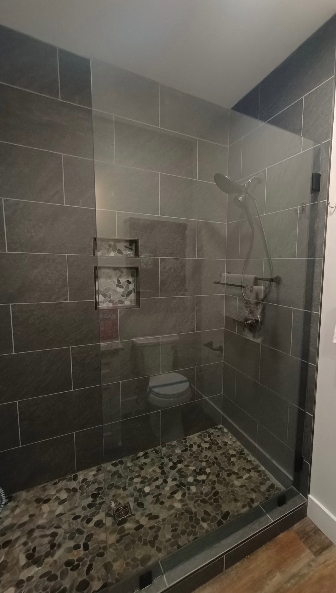 great-location-5-min-to-downtown-hendersonville/