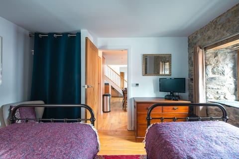 Stunning Converted Granary in Heart of St Davids