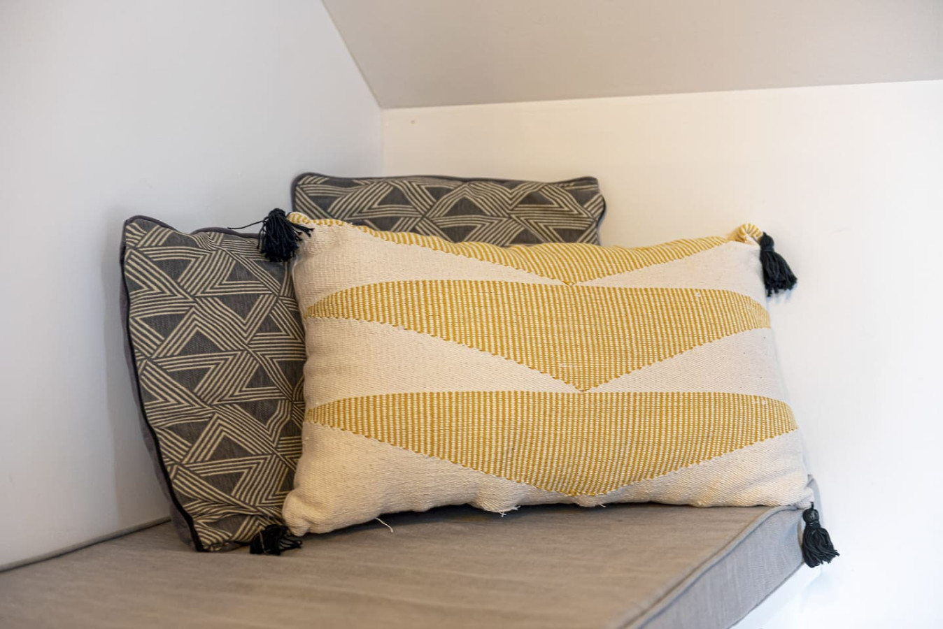 beautiful-redbrick-home-in-ruthin-centre-and-parking/