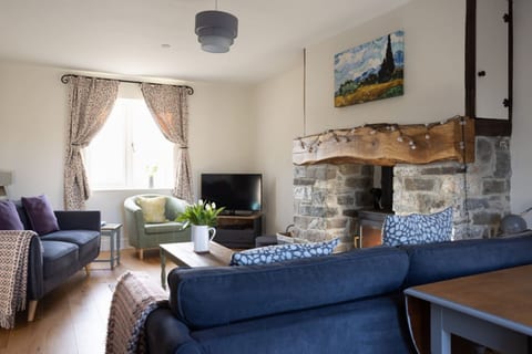 Brecon Beacons country cottages sleeps 12 people