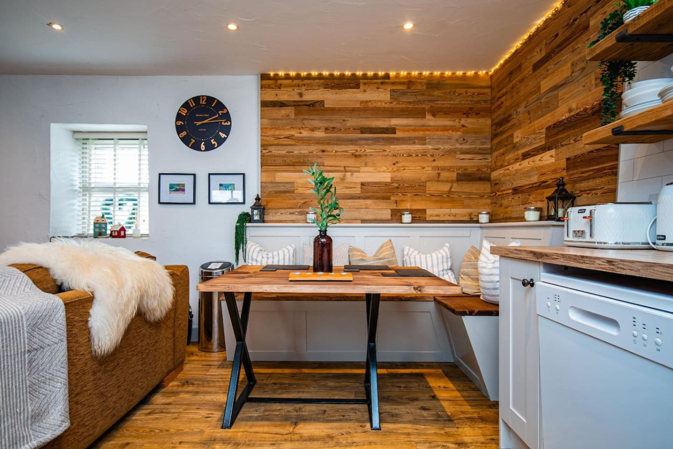 Cosy Farm Conversion In The Heart Of Pembrokeshire - New Moat