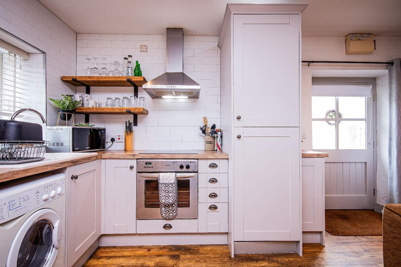 cosy-farm-conversion-in-the-heart-of-pembrokeshire/