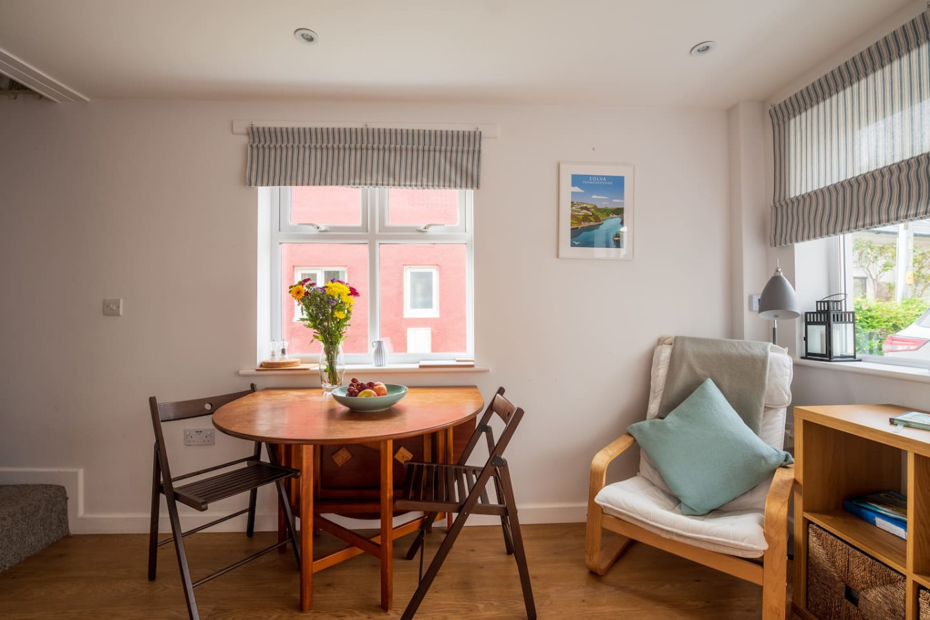 riverside-bothy-in-heart-of-scenic-harbour-village/