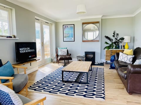 5-Bed Coastal Retreat w/ Studio, Sauna & Sea Views