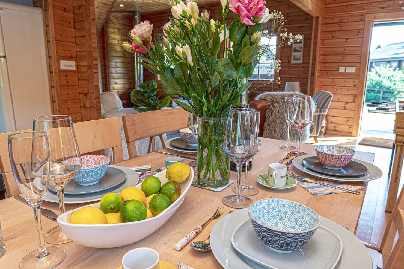 Scandi Cabin in Heart of Anglesey with Parking