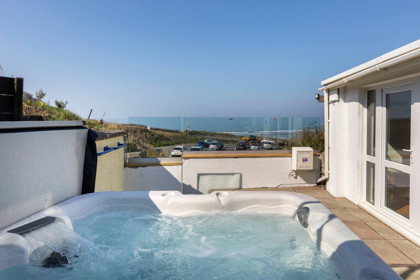 Luxury Family Beachside Home inc Hot Tub & Parking