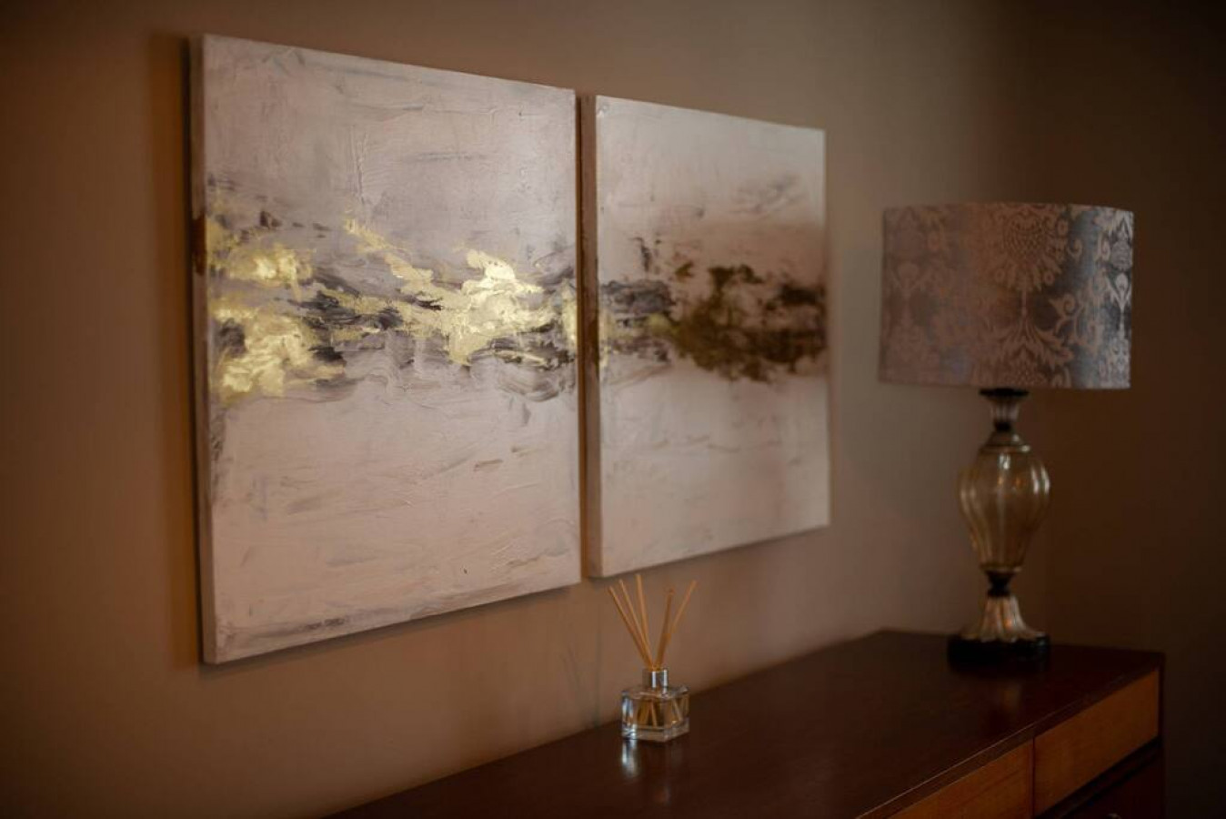 No.64 Narberth · Stylish & Spacious Apartment in Heart of Narberth