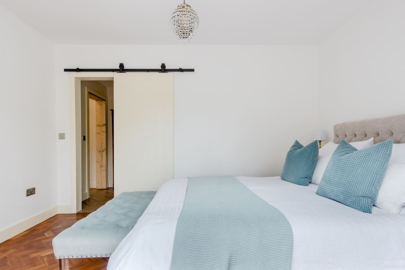 the-cow-shedluxury-barn-moments-from-narberth/