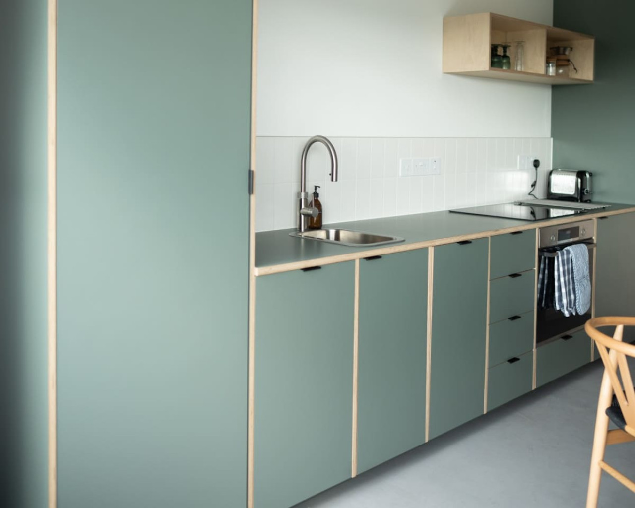 subterranean-studio-with-panoramic-views-and-sauna/