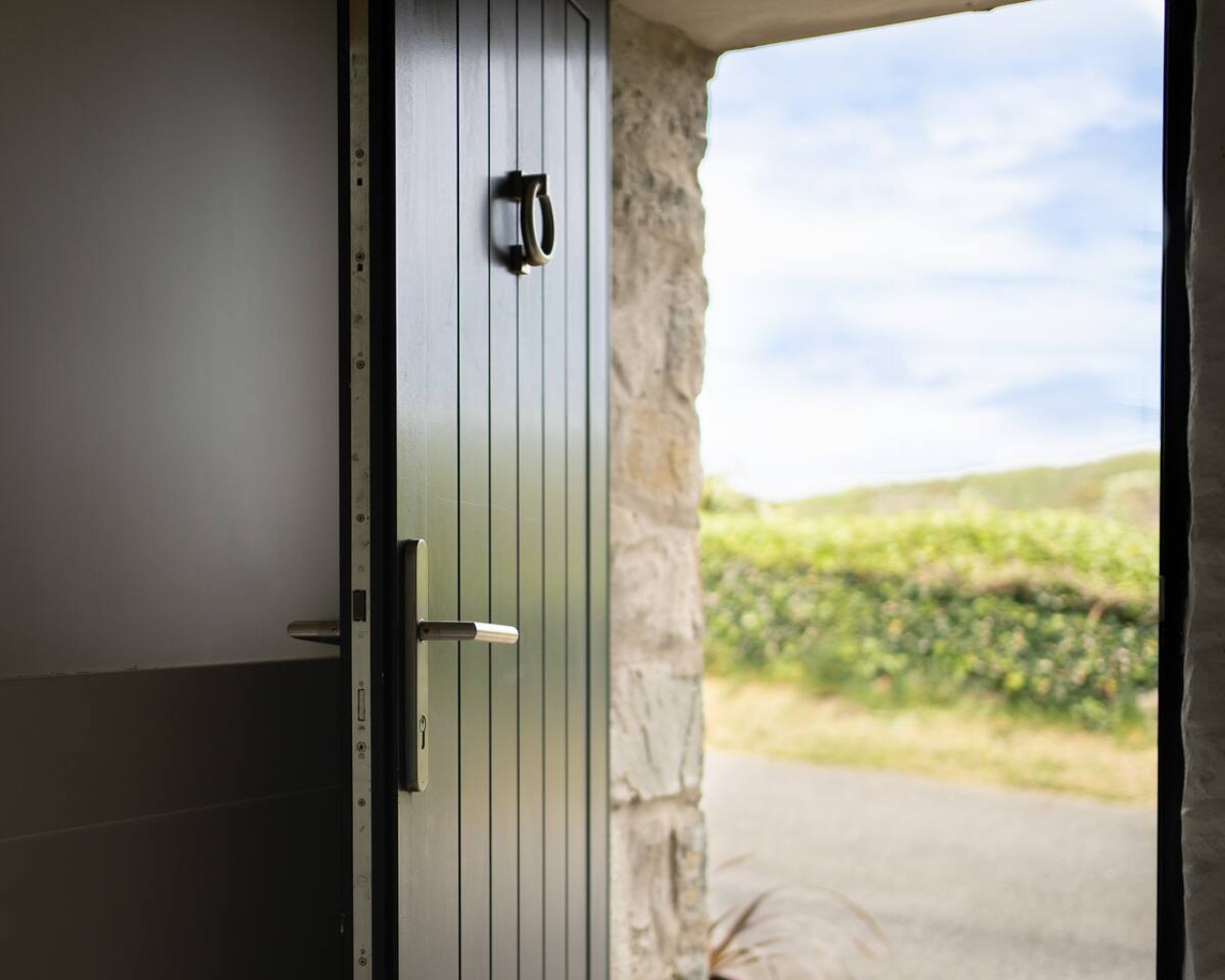 cliff-top-cottage-on-coast-path-wpanoramic-views/