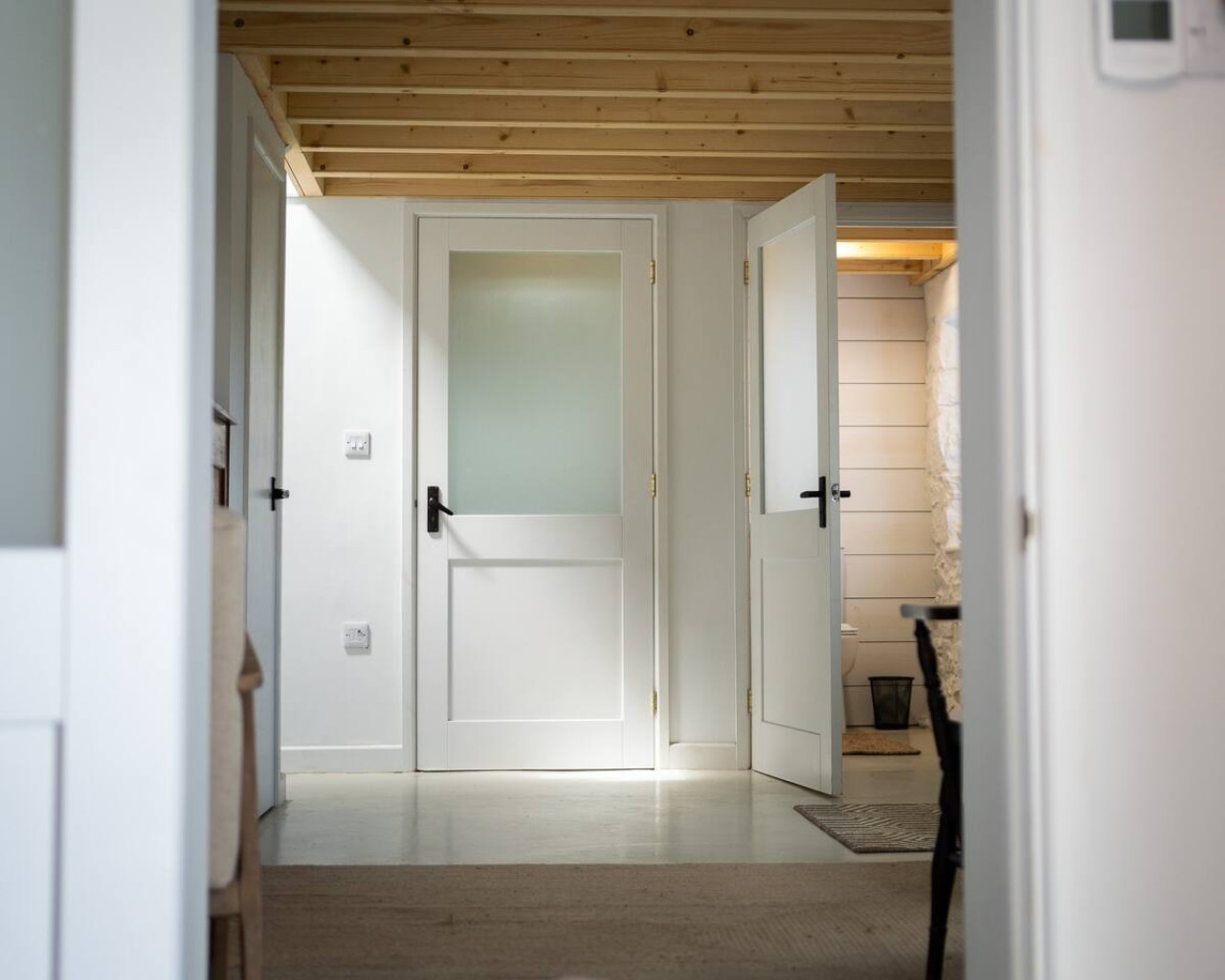 cliff-top-cottage-on-coast-path-wpanoramic-views/