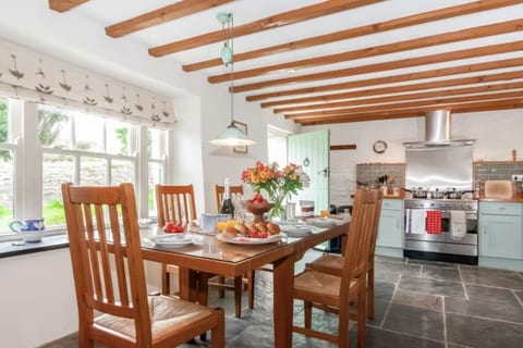 The Old Buttery | Cosy Countryside Cottage