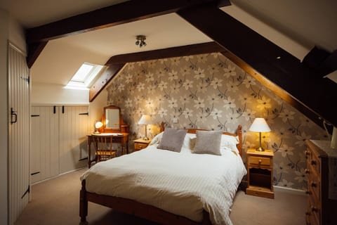 Romantic Stay Near Scolton Manor with Pool & Sauna