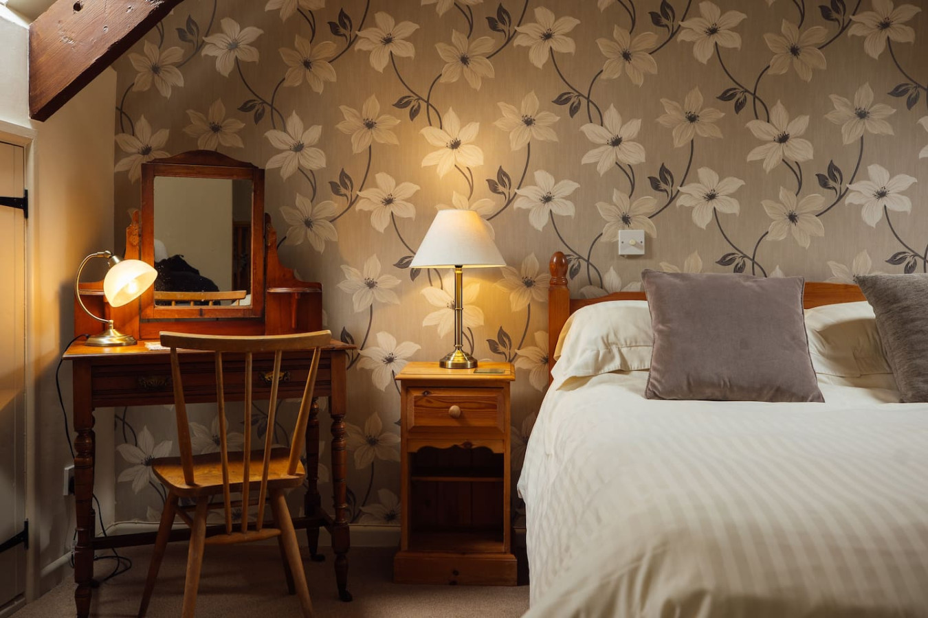 romantic-stay-near-scolton-manor-with-pool-and-sauna/