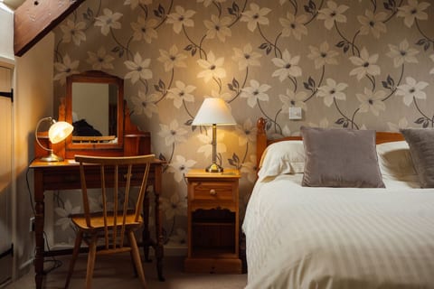 Romantic Stay Near Scolton Manor with Pool & Sauna