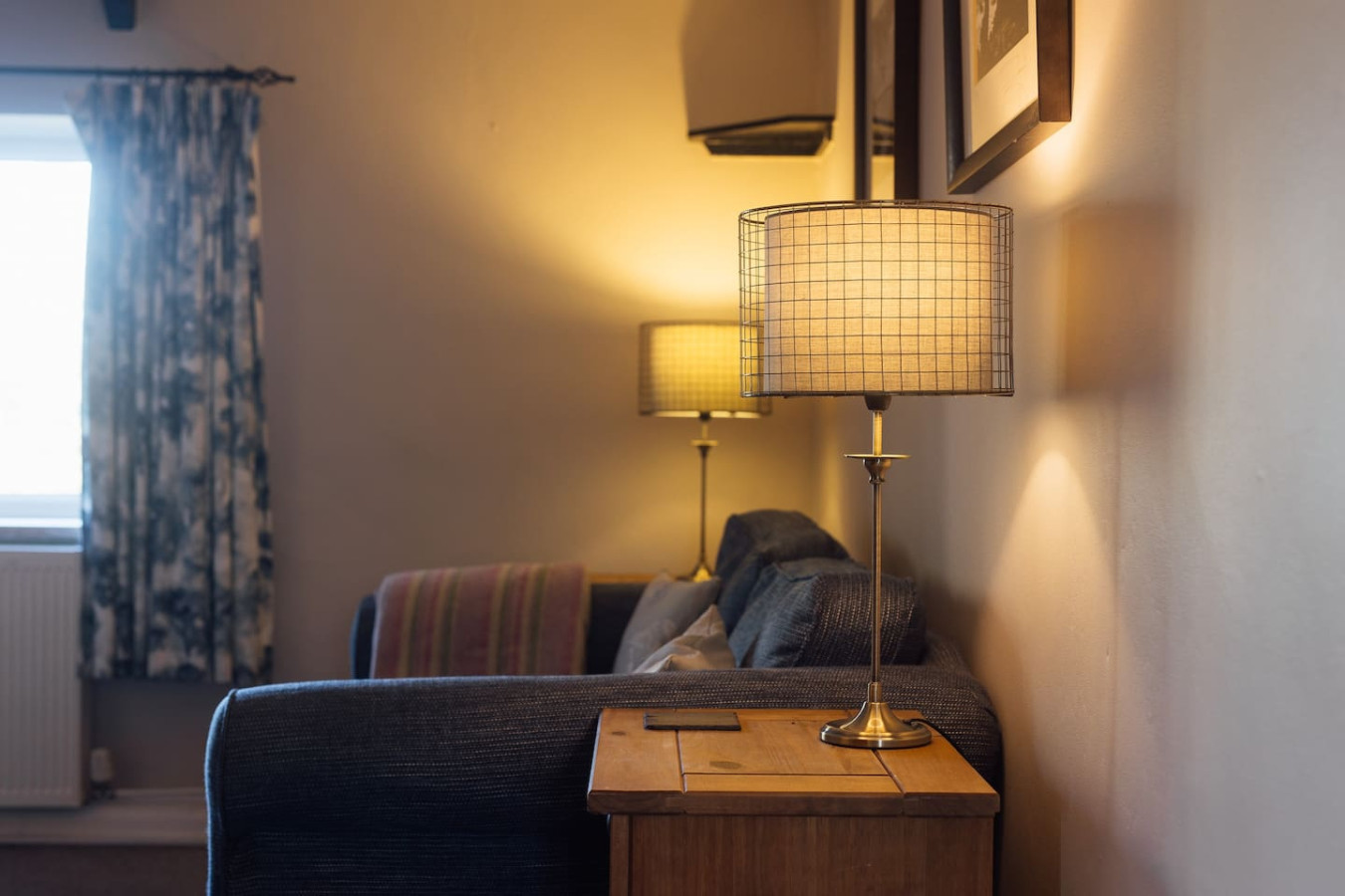 an-idyllic-countryside-cottage-stay-near-the-sea/