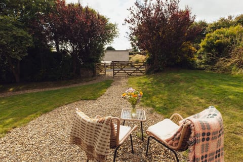 The Charming Jasmine Shepherd's Hut, Pembrokeshire
