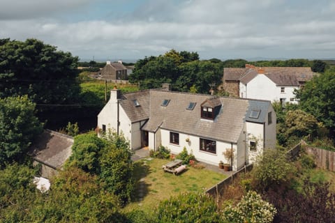 Charming Family Escape Nr Pembrokeshire Coast Path