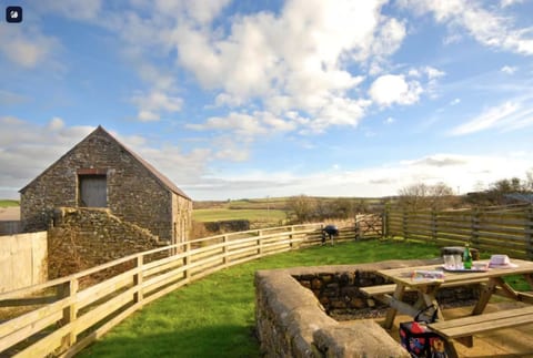 Quaint Stone Farm Retreat in Pembrokeshire