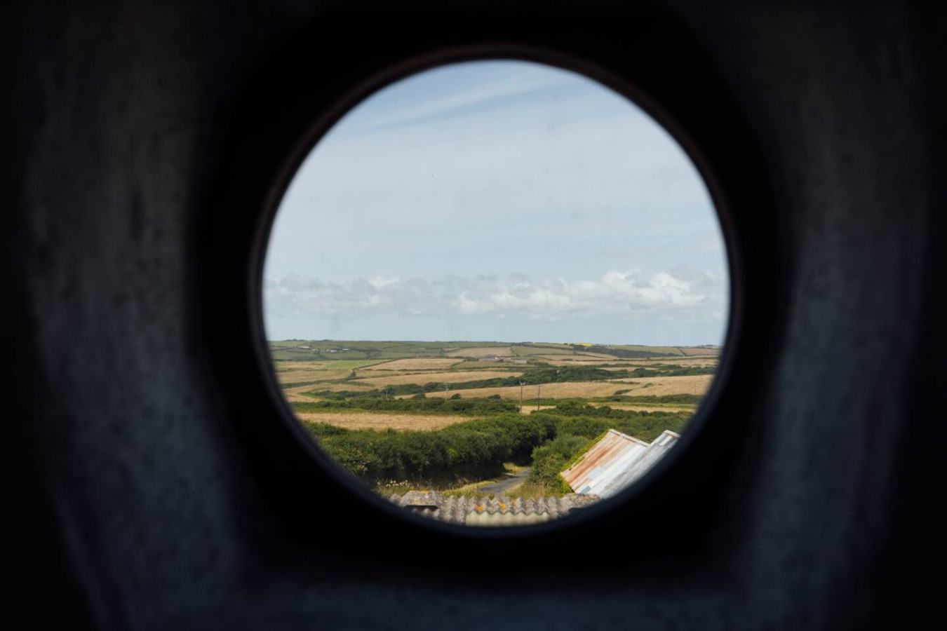 quaint-stone-farm-retreat-in-pembrokeshire/