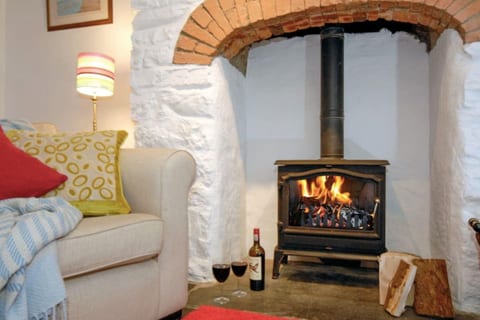 Quaint Stone Farm Retreat in Pembrokeshire