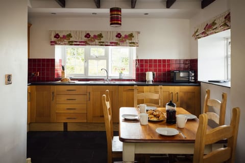 Quaint Stone Farm Retreat in Pembrokeshire
