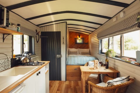 Stylish Shepherd’s Hut Retreat | Pembrokeshire