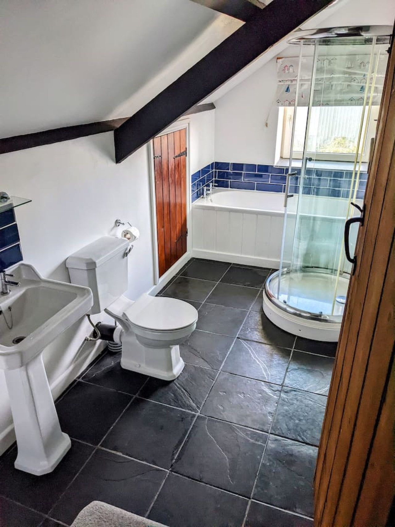 heritage-farmhouse-haven-by-the-sea-pembrokeshire/