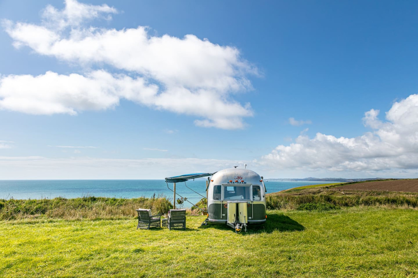 seabreeze-airstream-overlander-in-pembrokeshire/