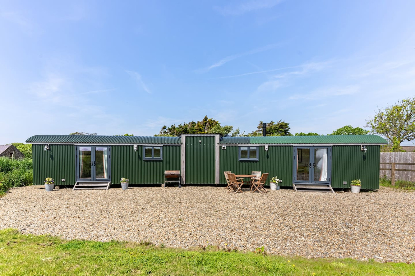 double-shepherd's-hut-hideaway-pembrokeshire/