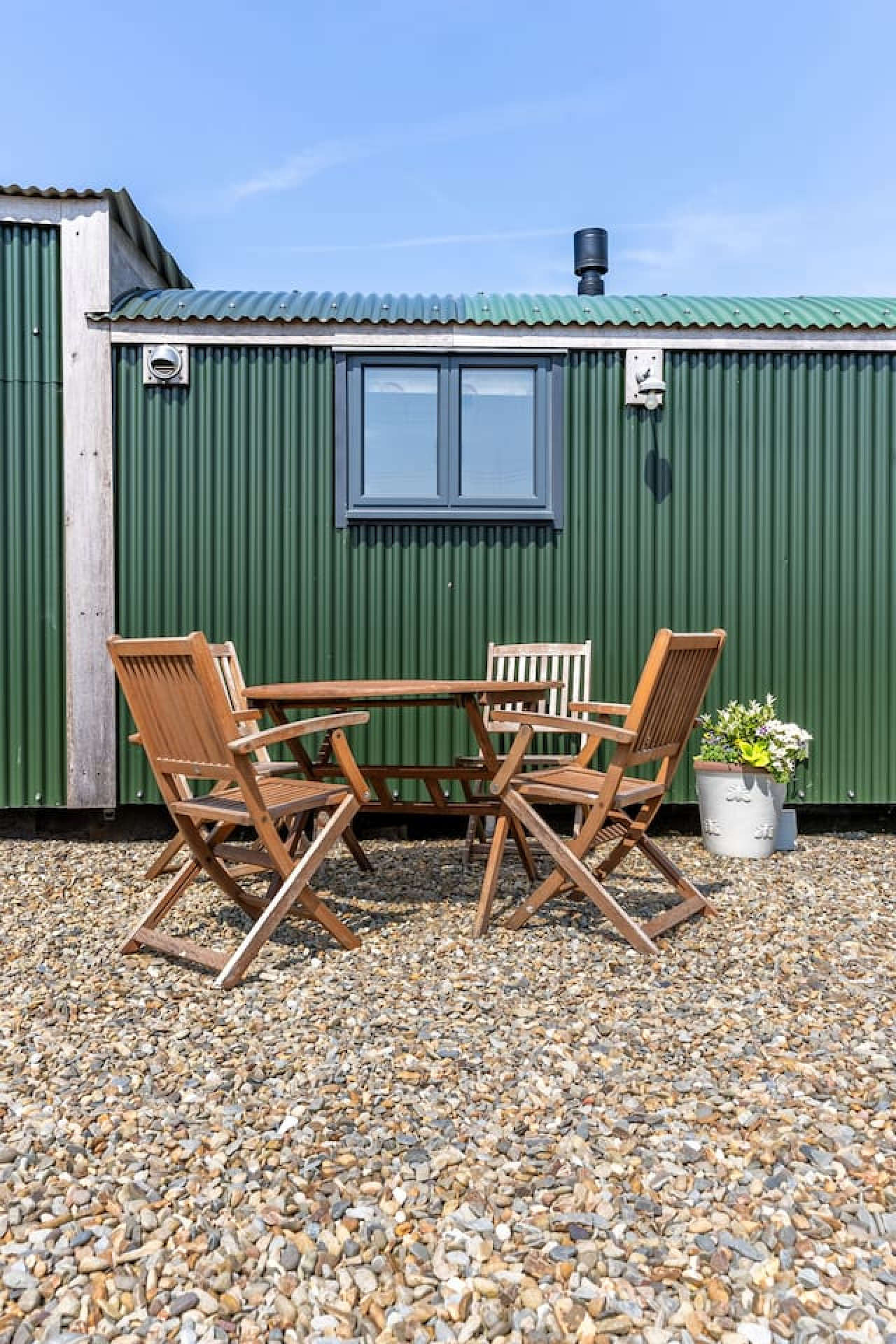 double-shepherd's-hut-hideaway-pembrokeshire/