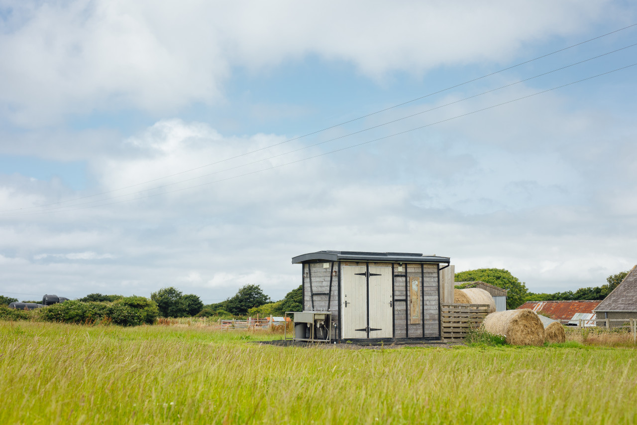 nolton-coast-bell-tents-blush/