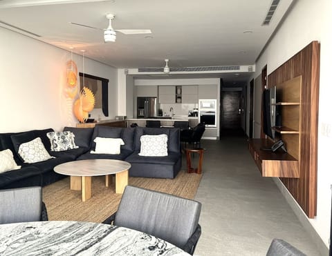 New Luxury Beachfront Condo