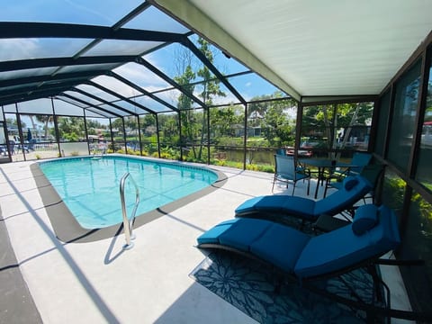 Gulf Access| Heated Pool| Dock| Kayaks&Bikes| Ramp